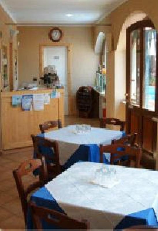Locanda Dl'Angel Villar San Costanzo Екстер'єр фото